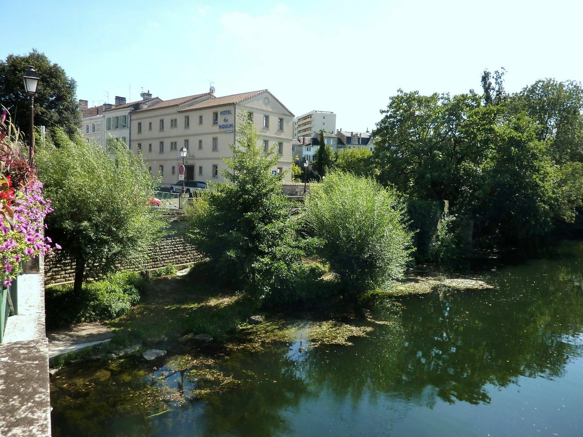 Hotel Du Moulin Niort Exterior foto